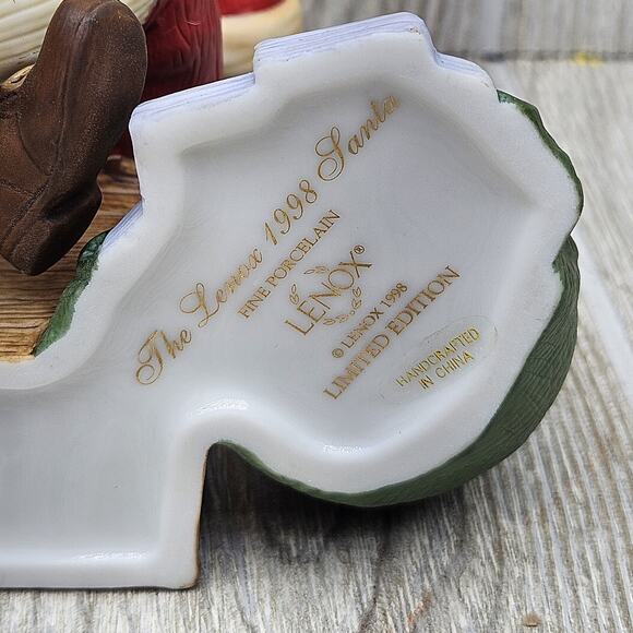 Vintage Lenox 1998 Santa Figurine Dog Limited Edition Porcelain Christmas Decor - Picture 10 of 10